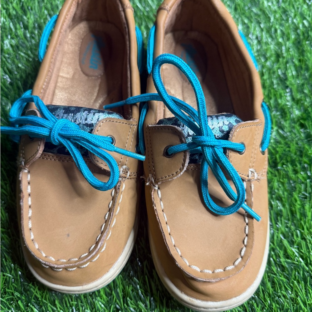 Austin Trading Co Kids Tan and Blue Boat Shoes